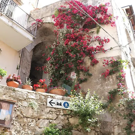 Il Castello Bed & Breakfast Itri